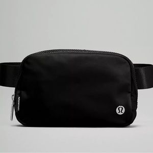 NEW W/TAGS black Lulu belt bag!! Brand new !
